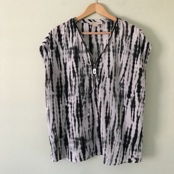 Michael Kors Tops - Michael Kors Top sz. Xl
